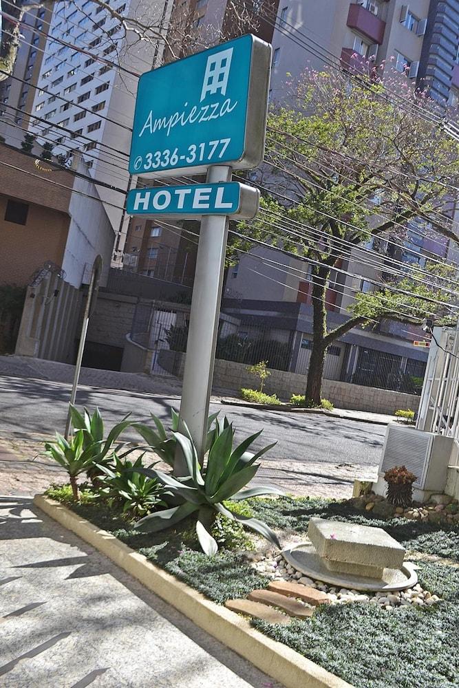 Hotel Ampiezza Curitiba Exterior photo